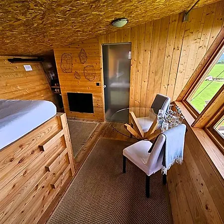 Logis Crozas La Poupe 3* Vernines